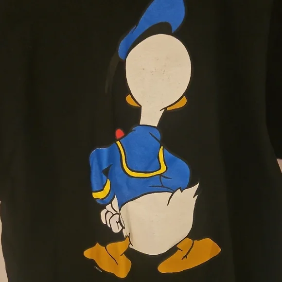 Black T-Shirt with Donald Duck Graphic - Picture 5 of 6